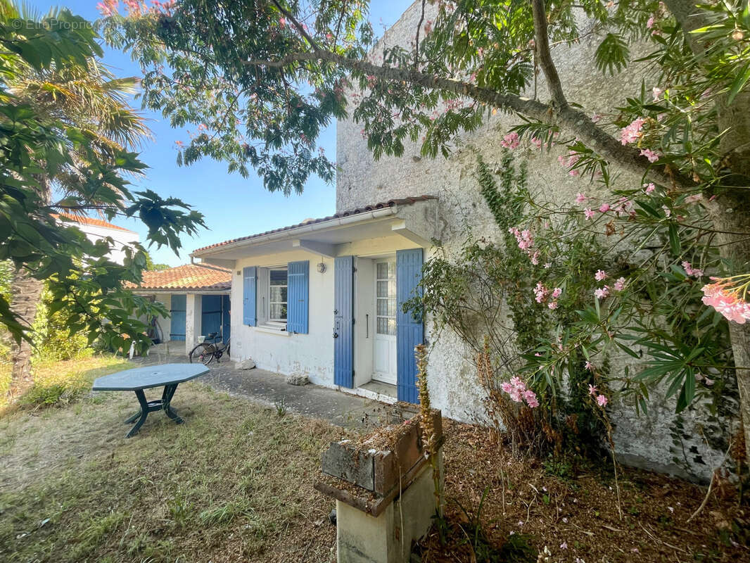 À deux pas de la plage, maison familiale avec jardin et garage - photo 2