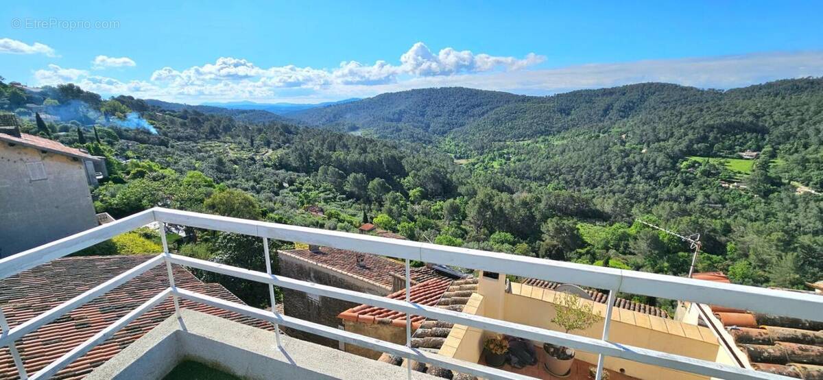 Appartement à CLAVIERS