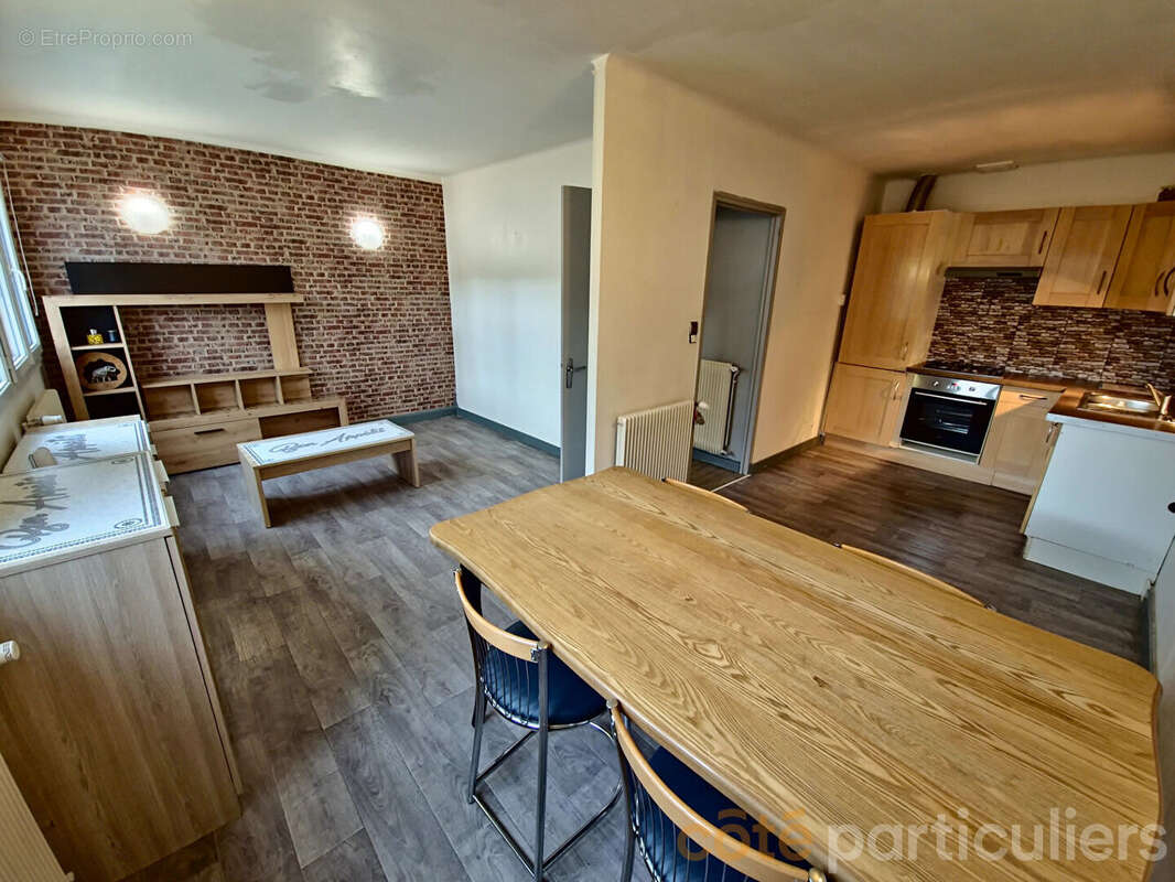 Immeuble en monopropriété à Cardaillac - photo 9
