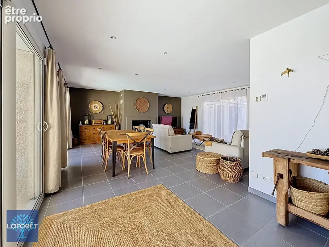 Maison Soucieu En Jarrest 5 pièce(s) 120 m2 - photo 4