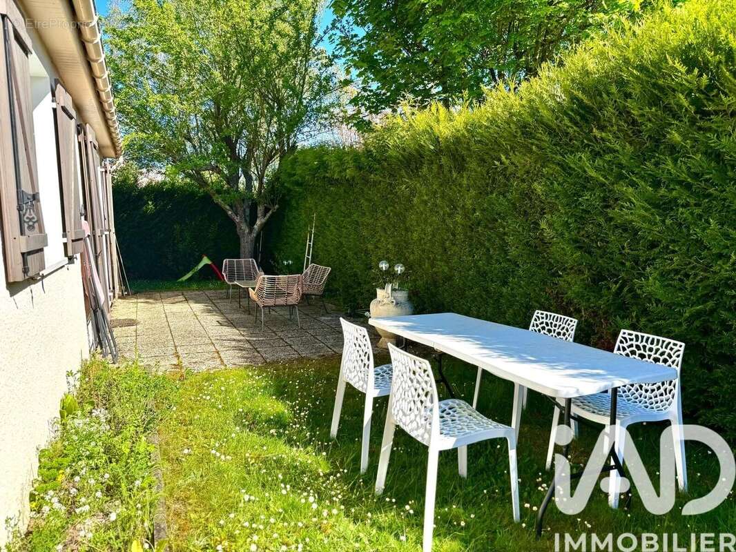 Photo 2 - Maison à VAUREAL
