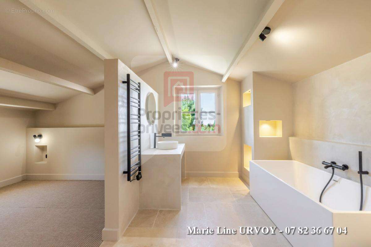 Maison à MAUSSANE-LES-ALPILLES