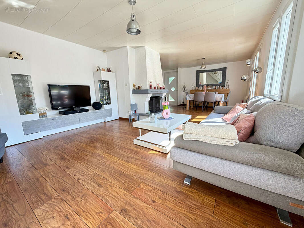Maison 112m² à boissy-sous-saint-yon - photo 2