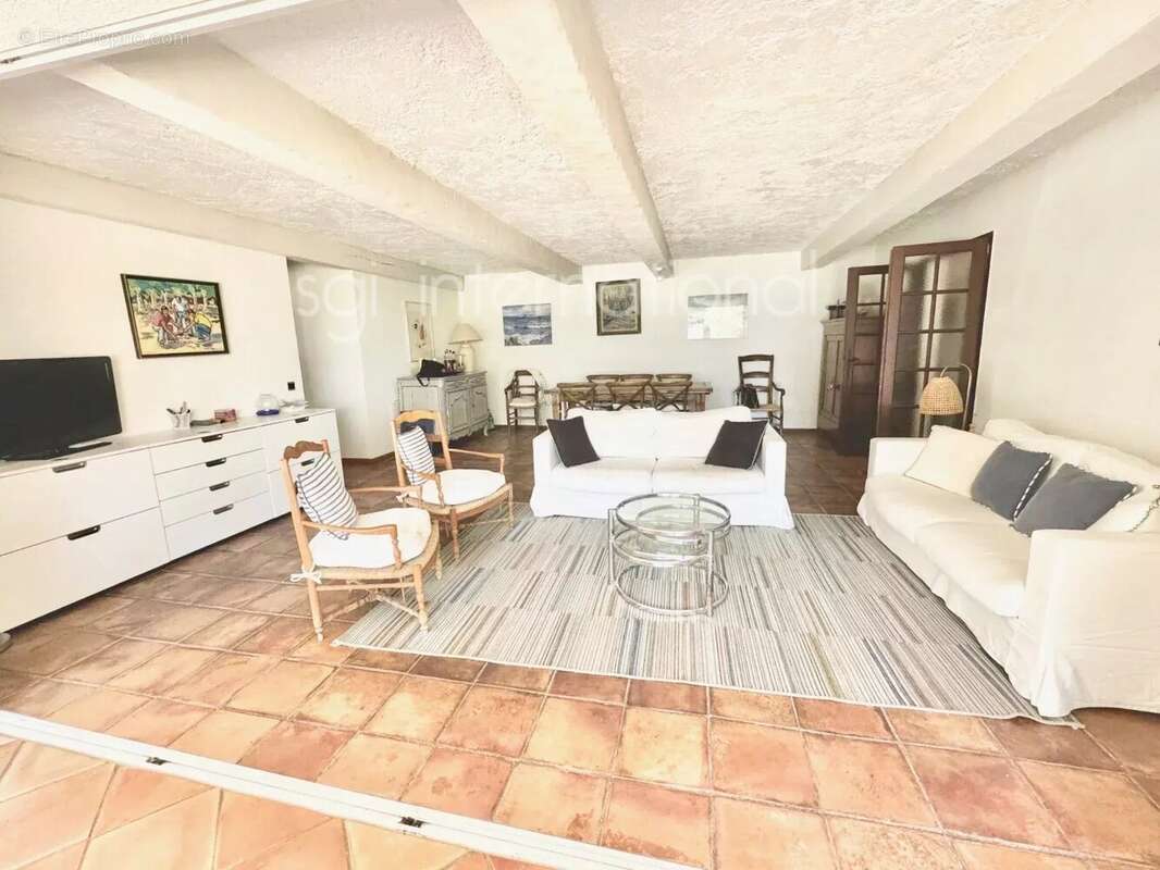 Maison à RAMATUELLE