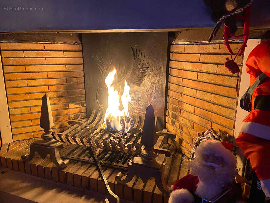 Appartement à LE MESNIL-LE-ROI