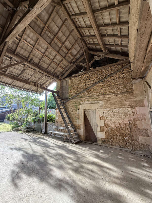 Maison à LA VILLEDIEU-DU-CLAIN