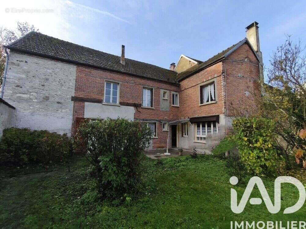 Maison 147 m² à Baye  - photo 9
