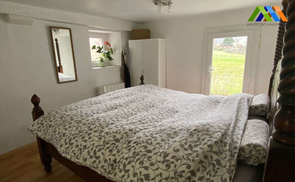 Maison 90 m² à Lurbe-Saint-Christau  - photo 7