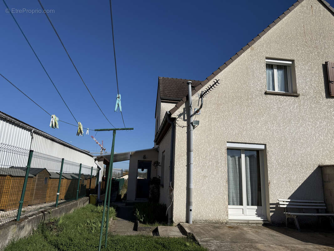 Maison à CAUFFRY