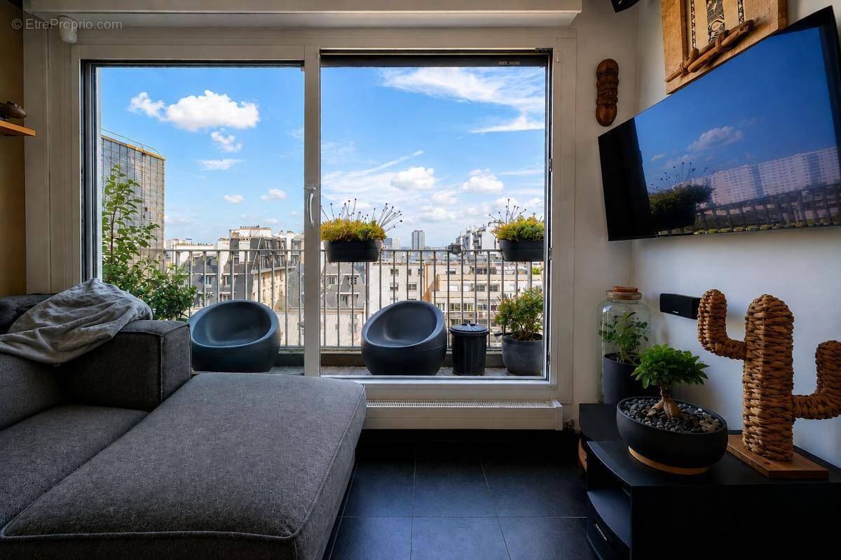 Appartement à PARIS-18E