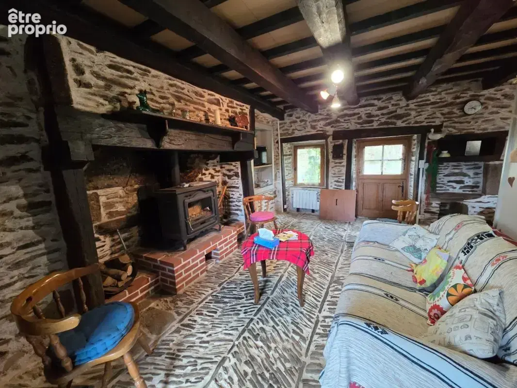Maison 6 pces, 80 m² avec dépendances, source, terrain de 59 635 m² - photo 7