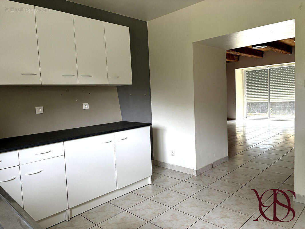 Maison à SAINT-AUBIN-D'AUBIGNE