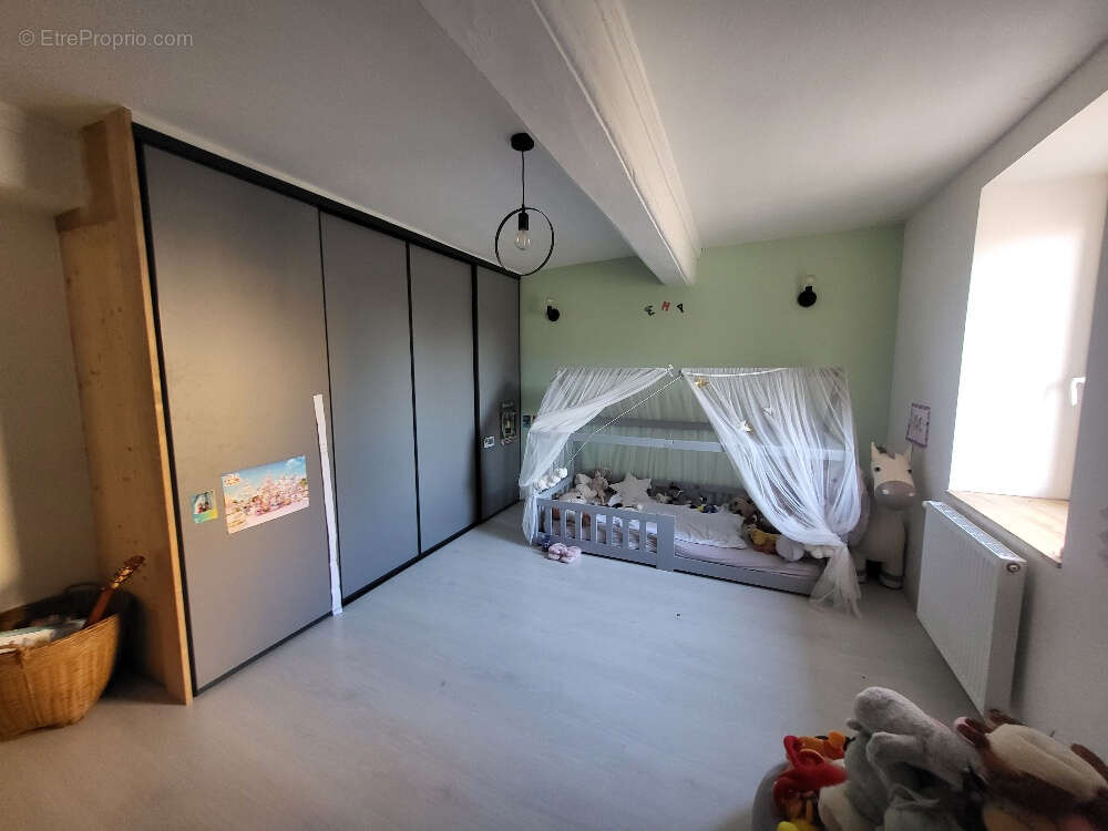 Maison à SAINT-TRIVIER-SUR-MOIGNANS