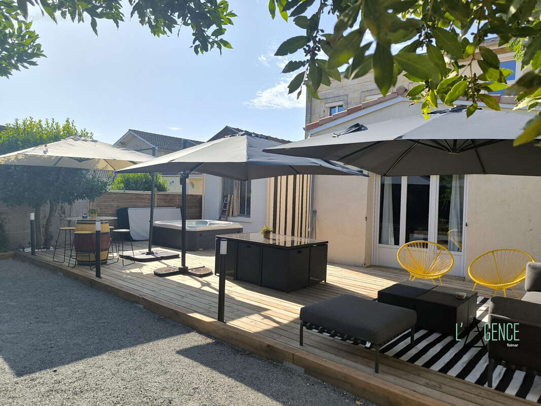 Maison 250 m² à Cantenac  - photo 3