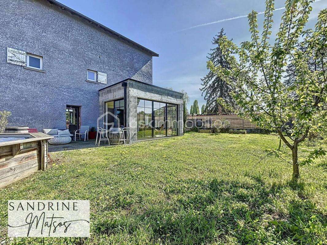 Maison à CHARVIEU-CHAVAGNEUX