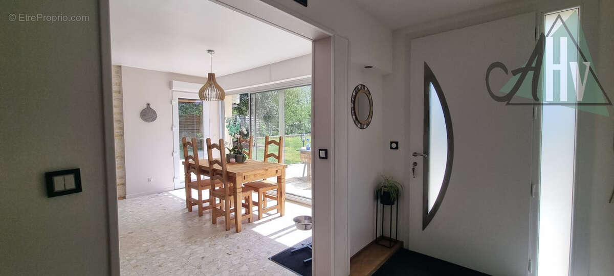 Maison à LA SAULSOTTE