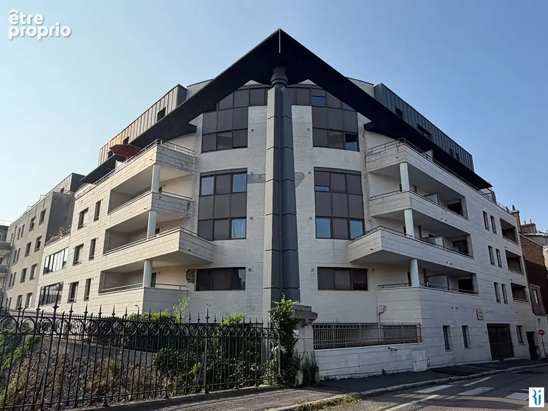 F4 lumineux avec balcon, parking et ascenseur - Rouen Gare - photo 8