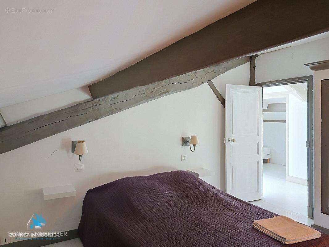 Propriété de caractère de 290 m² constituée d'une maison et d'un gîte de charme - photo 11