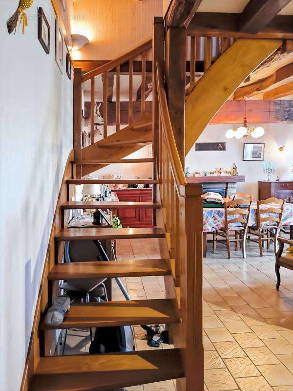 A SAISIR : ancien corps de ferme avec fort potentiel ! - photo 14