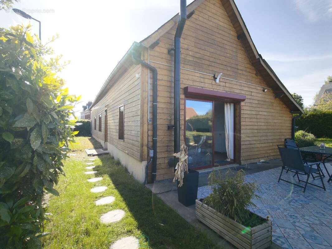 Maison à HOUPPEVILLE