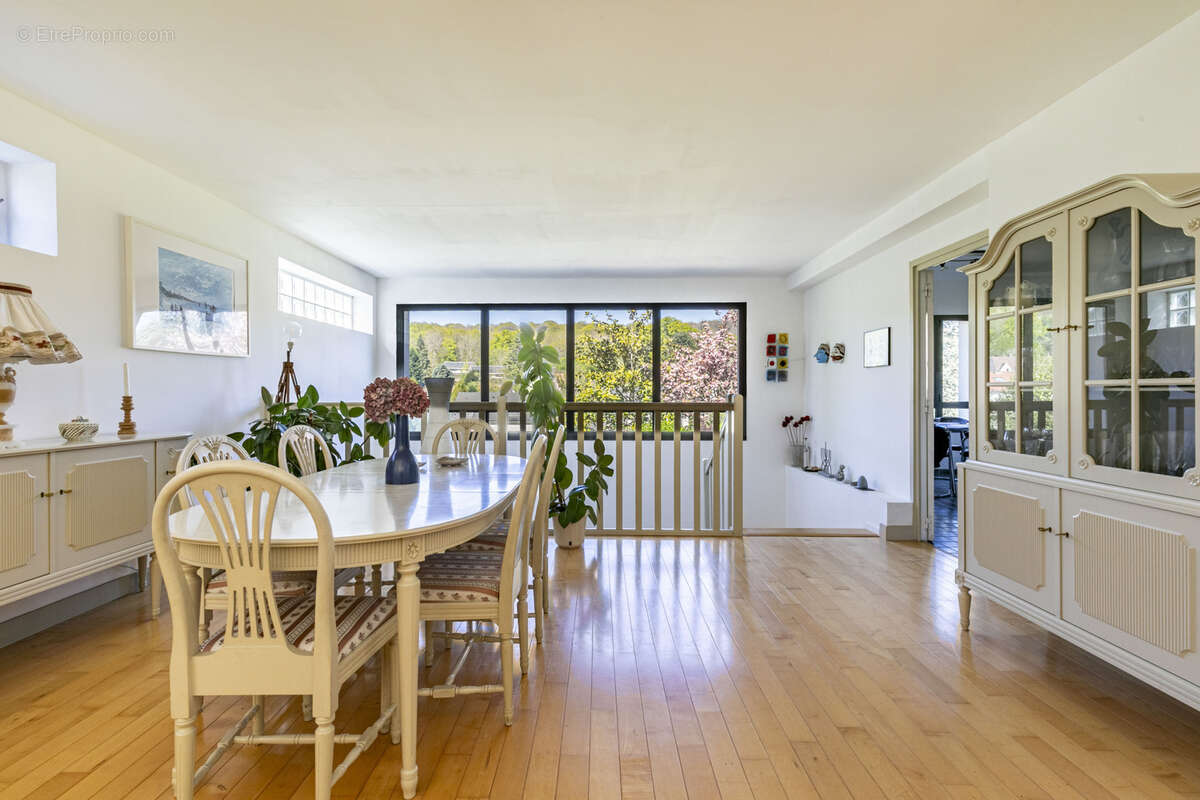 Maison moderne l'étang-la-ville - photo 6