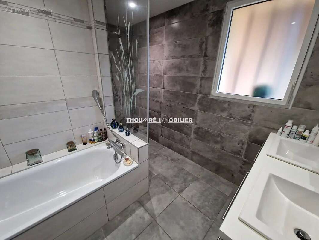 Maison à LE CELLIER