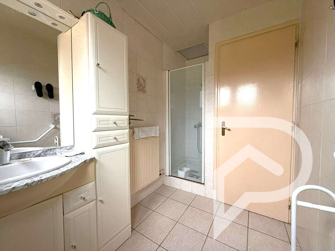 Maison à RESSONS-SUR-MATZ