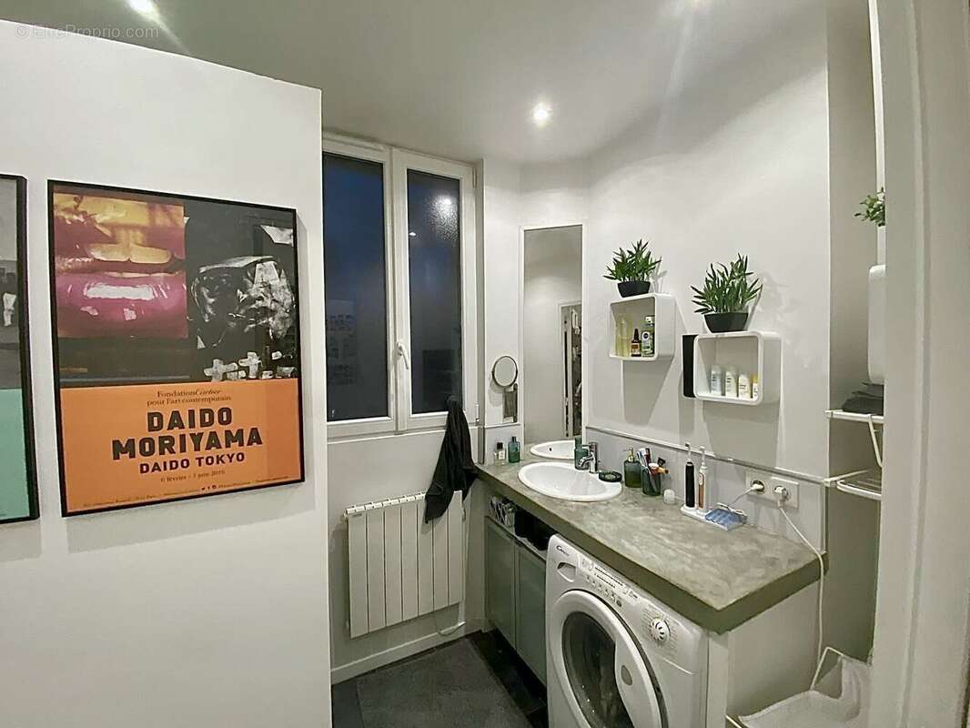 Appartement à PARIS-14E
