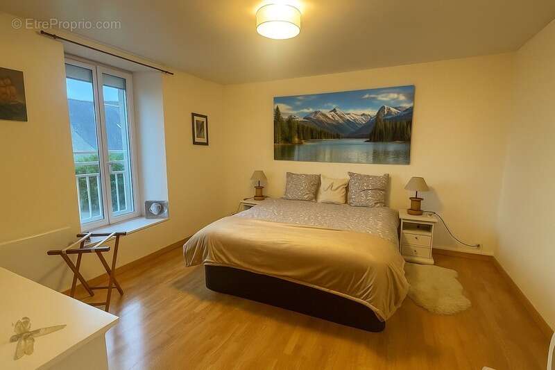 Maison à SAINT-NICOLAS-DU-PELEM