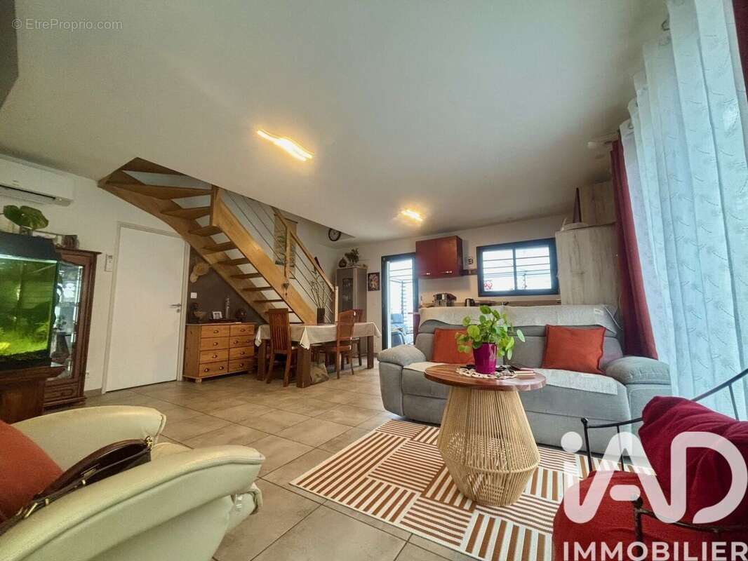 Photo 2 - Maison à SAUVAGNON