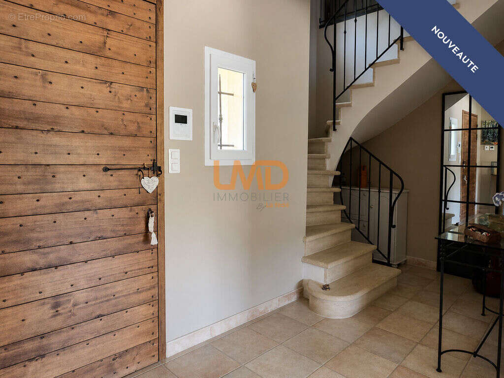 Belle propriété familiale avec piscine et vue sur le Luberon - photo 8