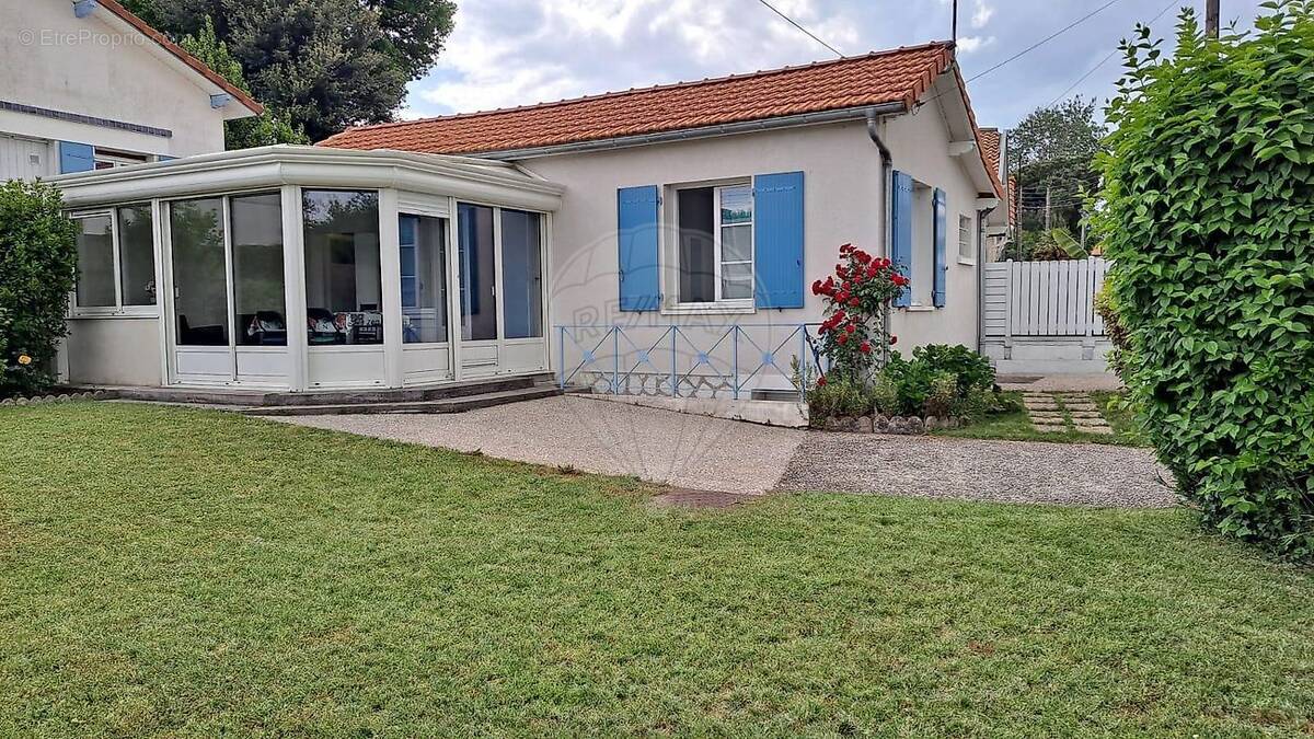 Maison à SAINT-GEORGES-DE-DIDONNE