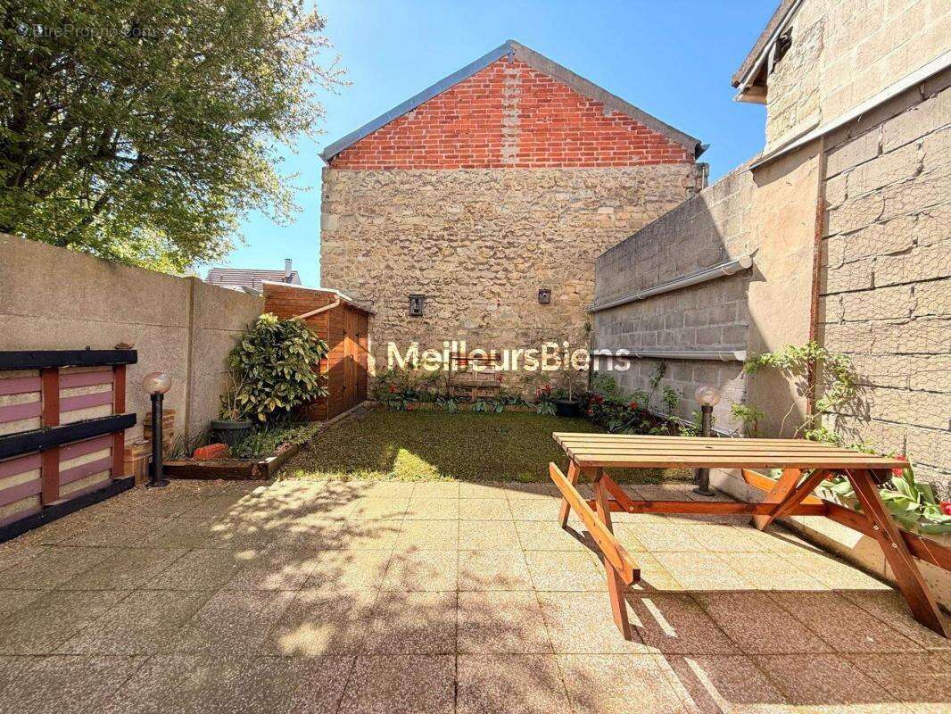 Maison à SAINT-OUEN-L&#039;AUMONE