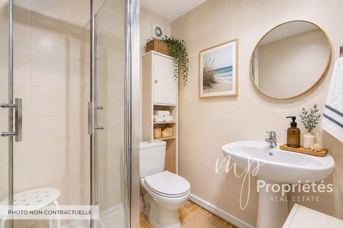 À vendre – Bormes-les-Mimosas / La Favière : charmant studio à 7 minutes à pied de la plage - photo 8