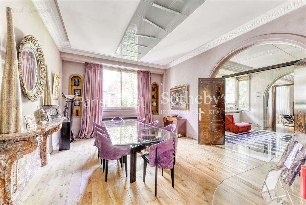 Maison à NEUILLY-SUR-SEINE