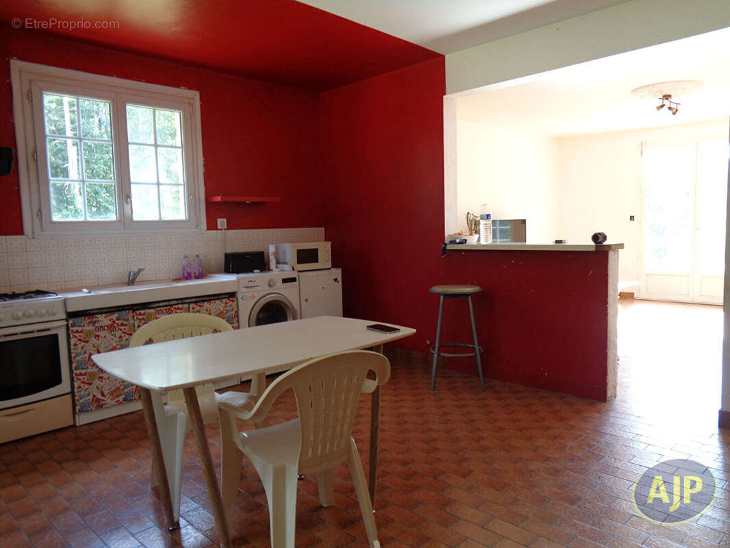 Maison Cruguel 6 pièce(s) 110 m2 - photo 4