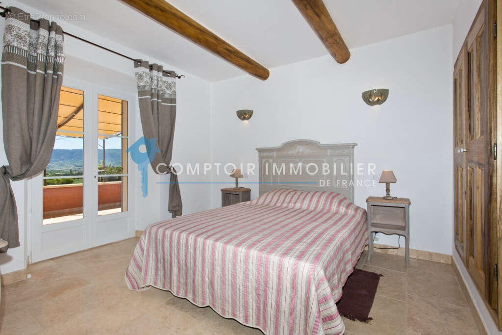 Maison à ROUSSILLON