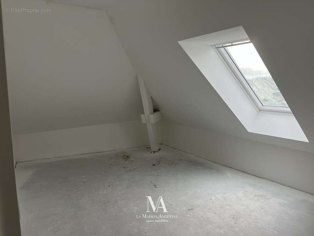 Appartement à JUIGNE-SUR-LOIRE