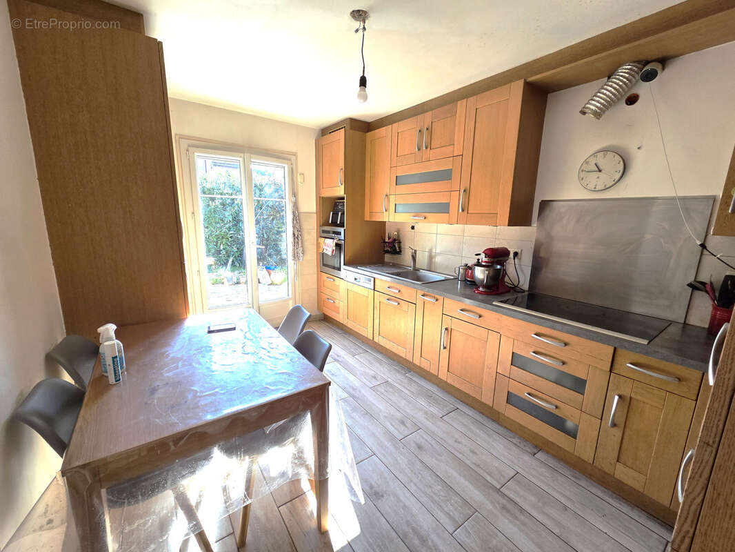 Maison à SAVIGNY-SUR-ORGE