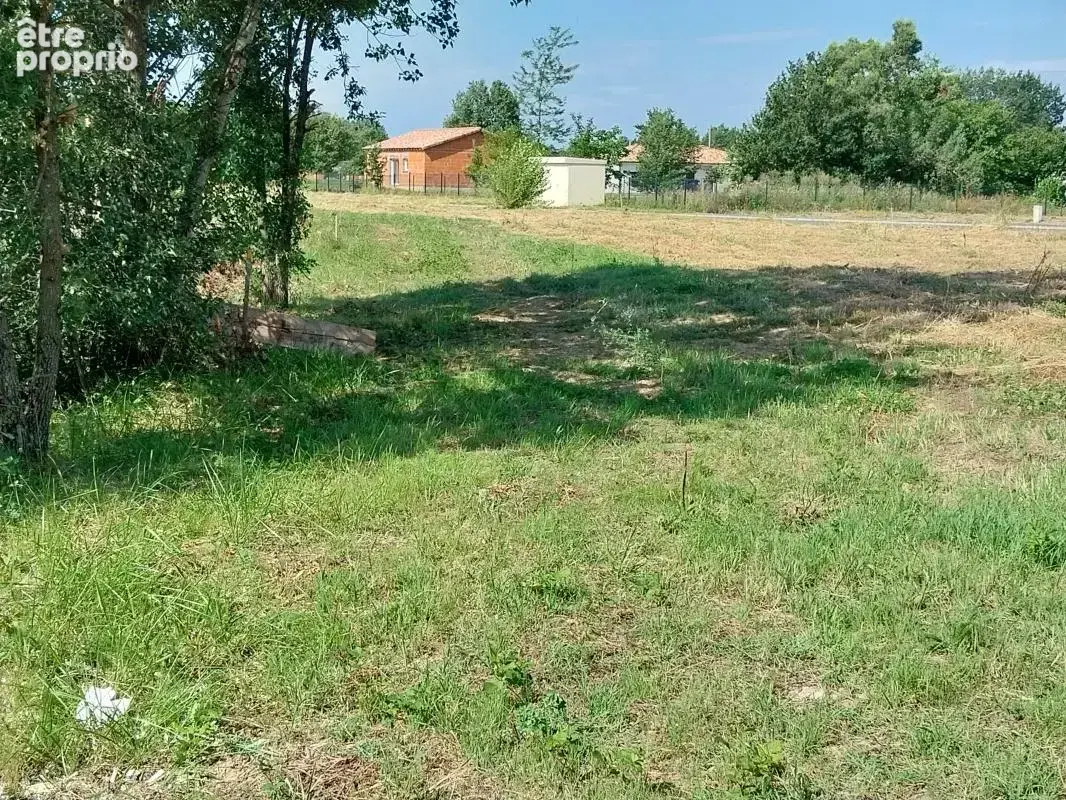 Negrepelisse, au calme, terrain viabilisé et relié au tout à l'égout - photo 3