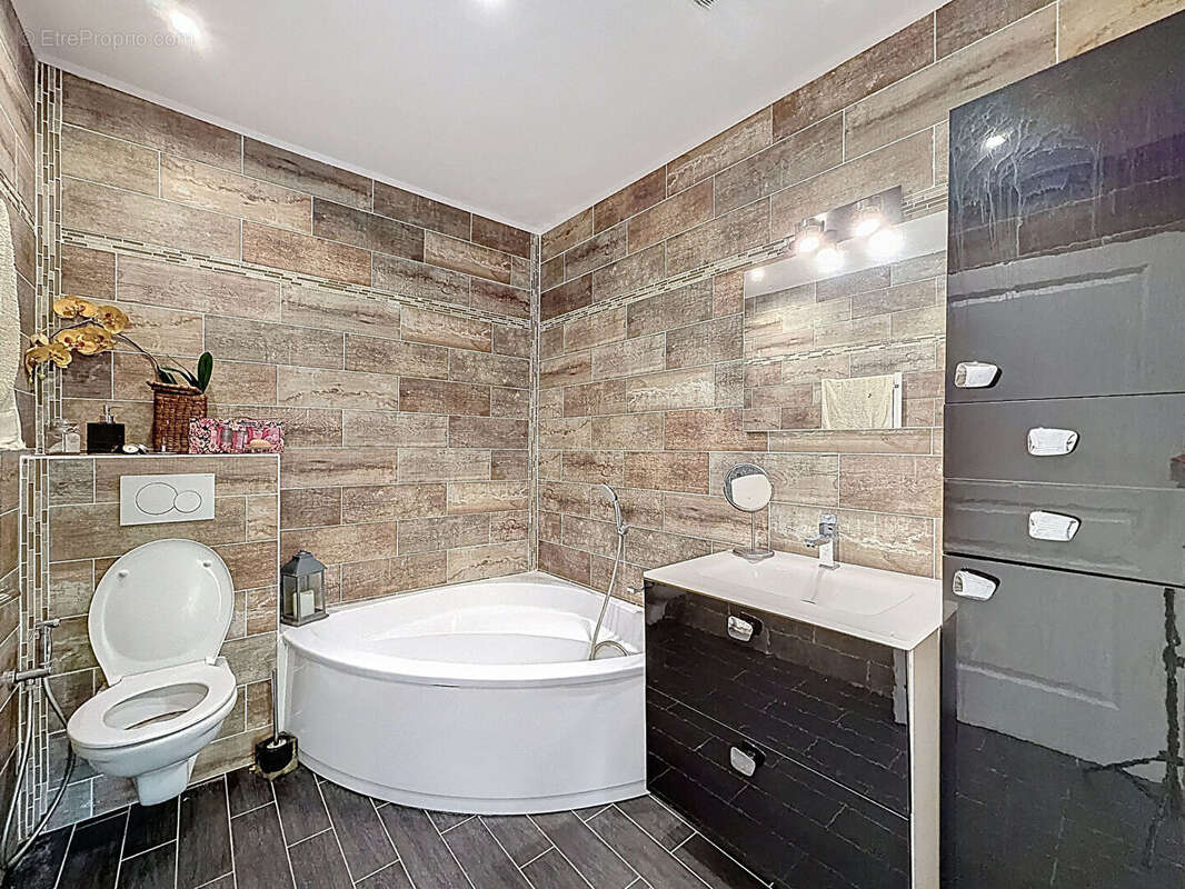 Maison à VILLIERS-SAINT-FREDERIC