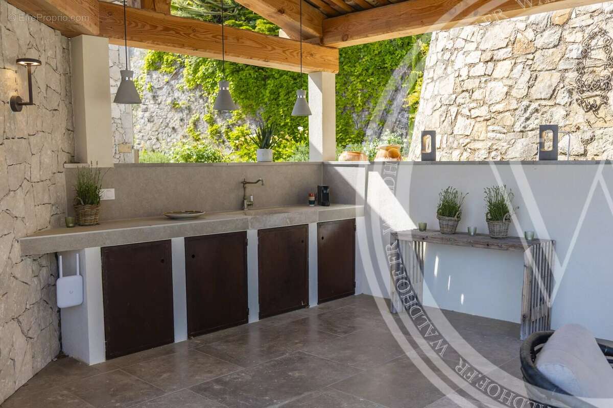 Maison en pierre élégante avec vue Mer et les montagnes - photo 29
