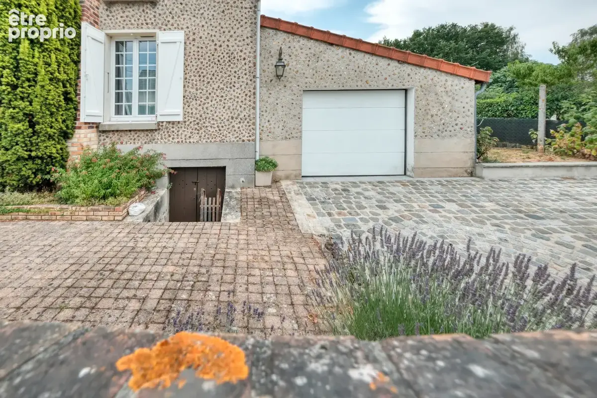 Tres belle maison ancienne de 213m2 au sol - 4 chambres - terrain arbore de 1100m2 - photo 31