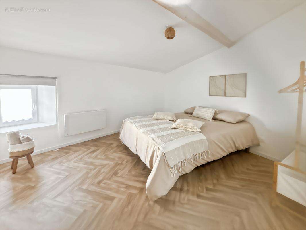 Appartement à SAINT-JEAN-D&#039;ANGELY