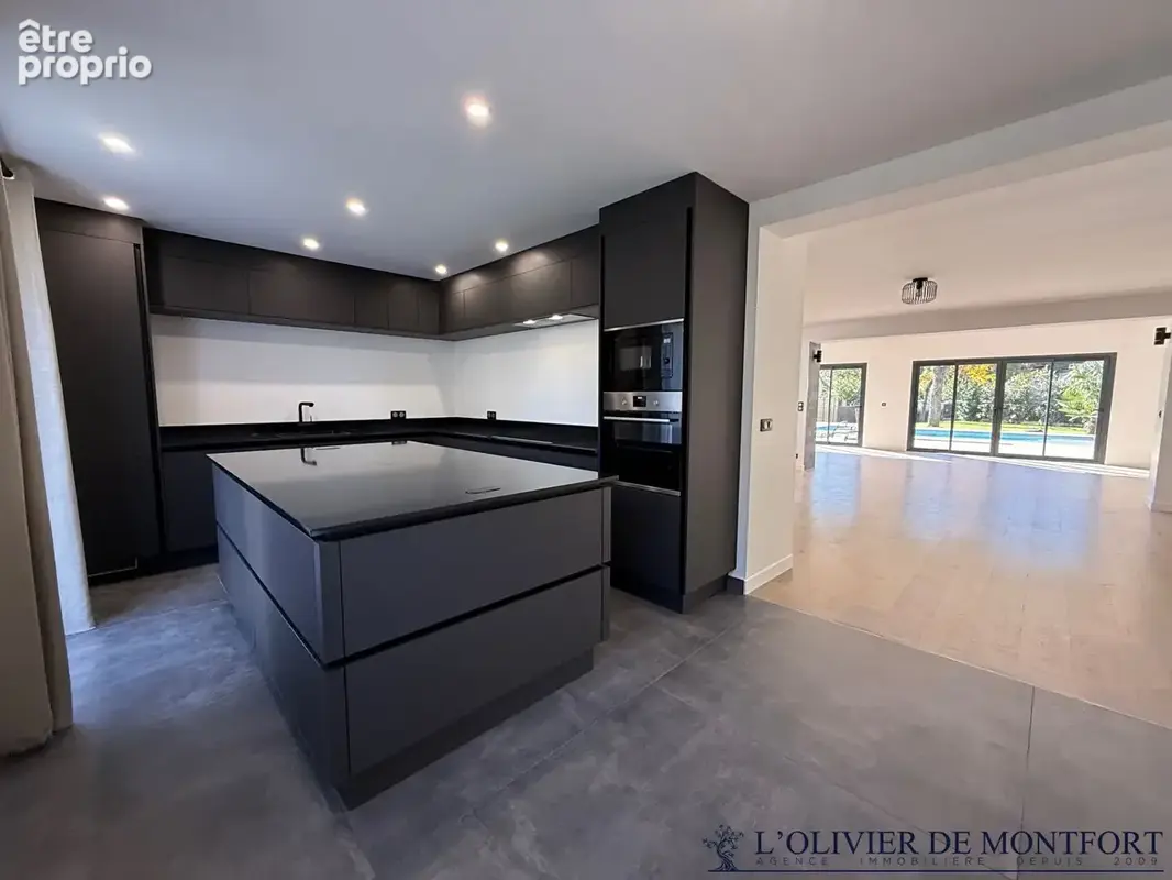 Maison contemporaine de 308 m² au sol - photo 8