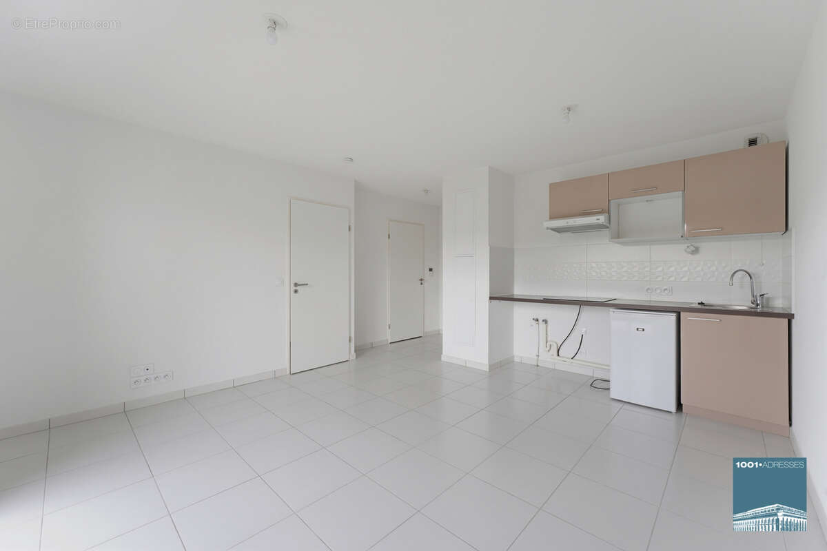 Appartement à PAREMPUYRE