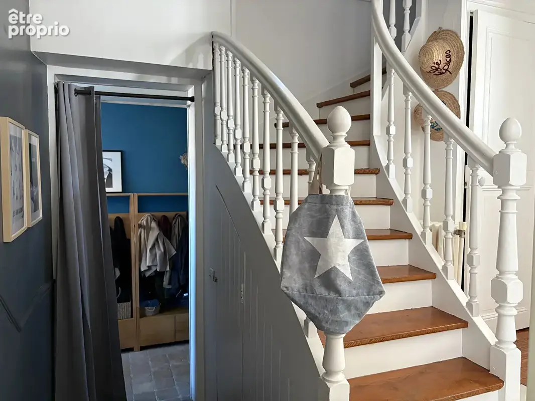 Maison de caractère de 156 m² avec 5 chambres, un jardin et un passage vélos - photo 11