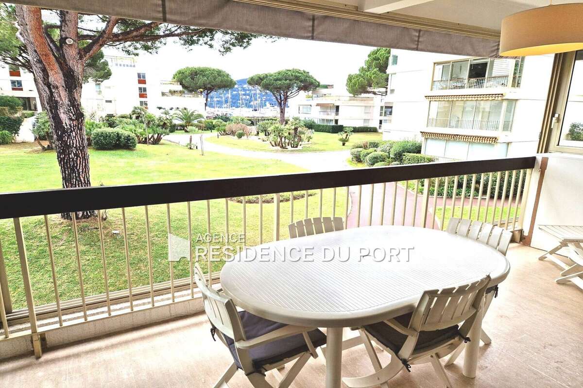 Appartement à MANDELIEU-LA-NAPOULE