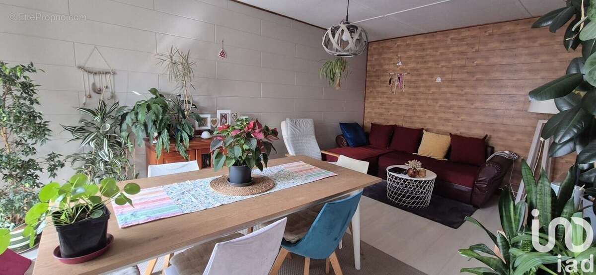 Maison 115 m² à Etival  - photo 6