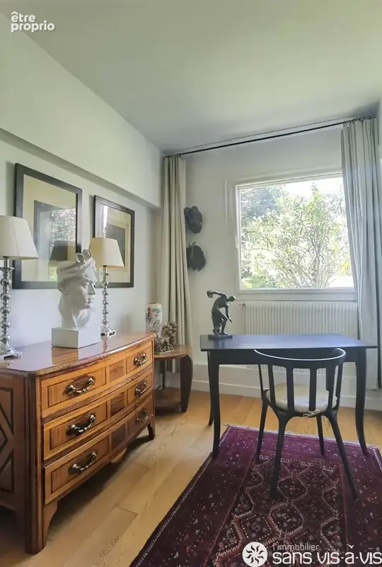 Suresnes, limite Puteaux - rue des bas Rogers - Duplex de 94.31m2 en RDJ (+1) avec balcon, cave et box - photo 8